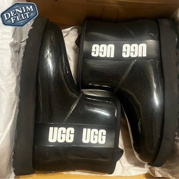 UGG Women’s Black/Clear Classic Mini Large LOGO Fleece Lined Boots/Bootie | NEW