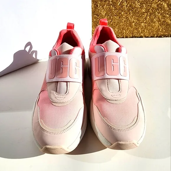 UGG Women's La Flex Gradient Logo Chunky Pink Platform Sneakers Size 7