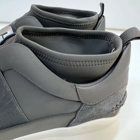 Ugg Womens Neutra Slip On Chunky Sock Sneakers Size 10