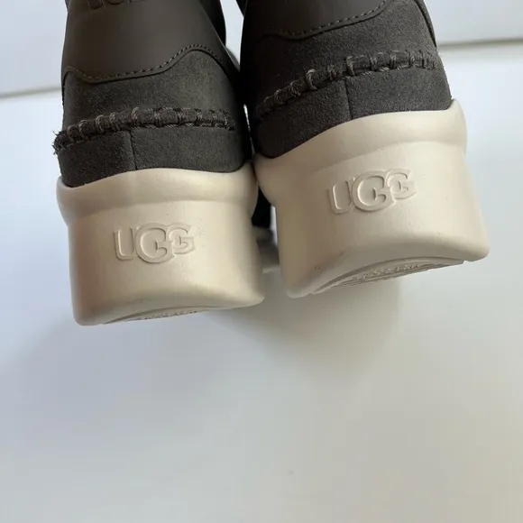 Ugg Womens Neutra Slip On Chunky Sock Sneakers Size 10