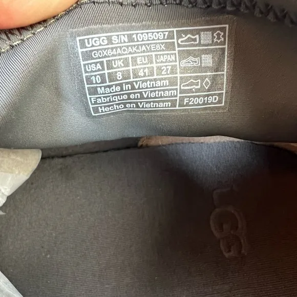 Ugg Womens Neutra Slip On Chunky Sock Sneakers Size 10