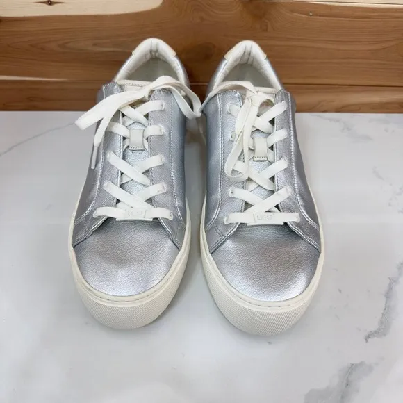 UGG Zilo Silver Metallic Leather Sneakers Casual Comfort Shoes Women's Size 11