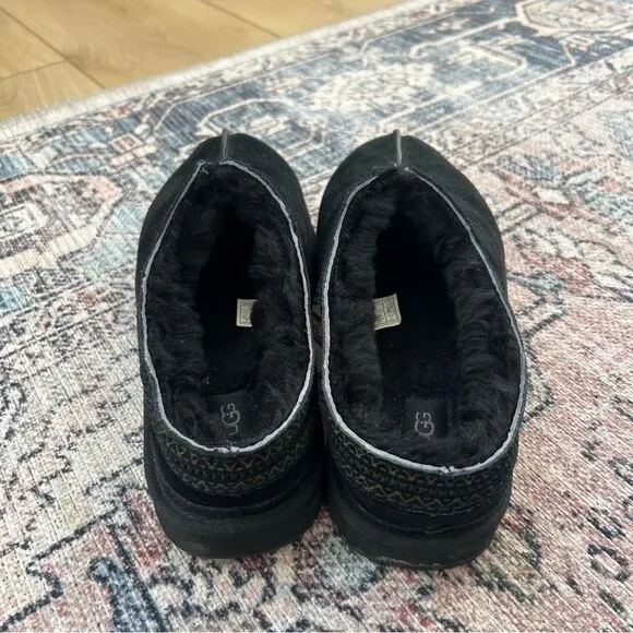 UGG Neuman Clog Slipper Men's Size 12 Black Suede Slip-On Shoes
