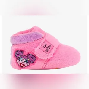 UggxSesame Street(Abby) shoes, babies sz 2/3. Pink. NWT