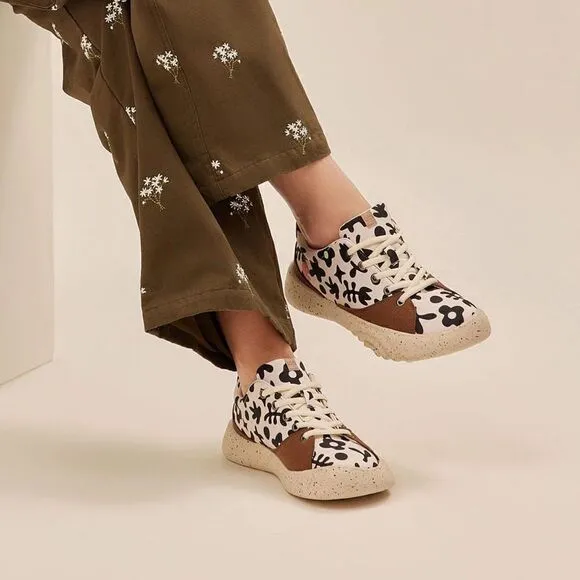 UIN Women's Walking Travel Shoes Casual Fashion Sneaker Denia (Swaying Flowers)