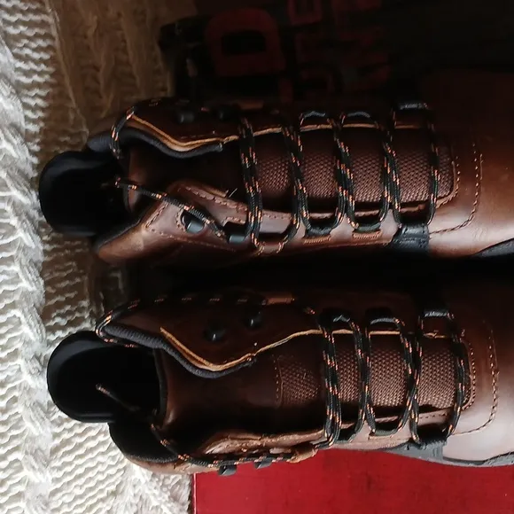 Ultraspring Brown High-Top Sneakers The Casquillo STEAL