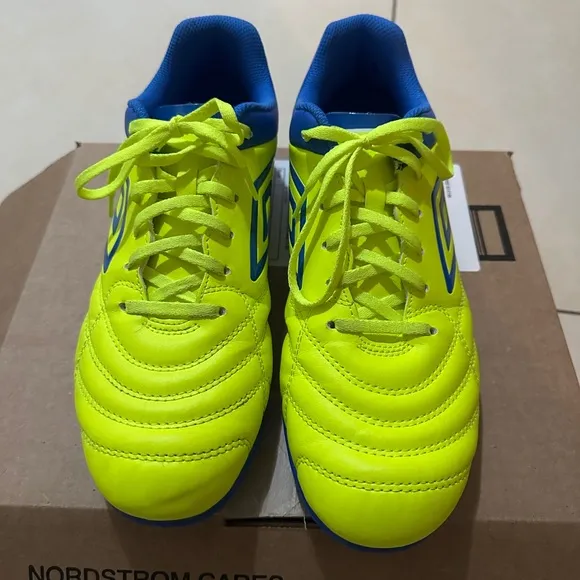 Umbro Men’s Soccer Shoes - Yellow and Blue
