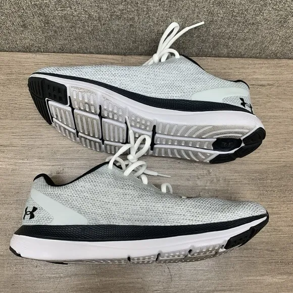Under Armour 3024875 100 UA Charged Impulse Knit 2 White/Black Shoes Sz 9 EUC