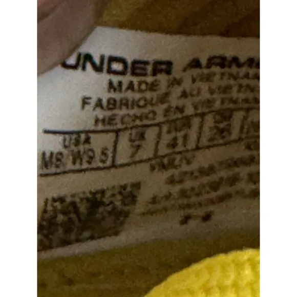 Under Armour Curry Flow Cozy Ivory Zeppelin Yellow 3023815-108 men size 8