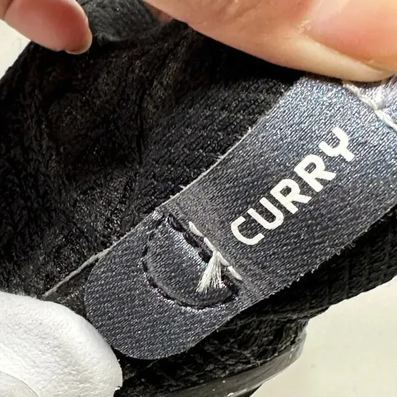 Under Armour Unisex Curry 10 Team Flow Basketball Shoes Black Men’s 15 Wo’s 16.5