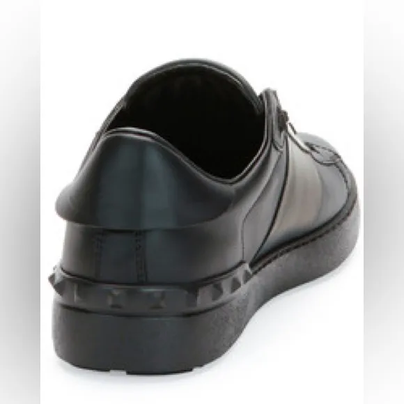 Valentino GARAVANI FACE UFO SNEAKERS IN BLACK Size 9