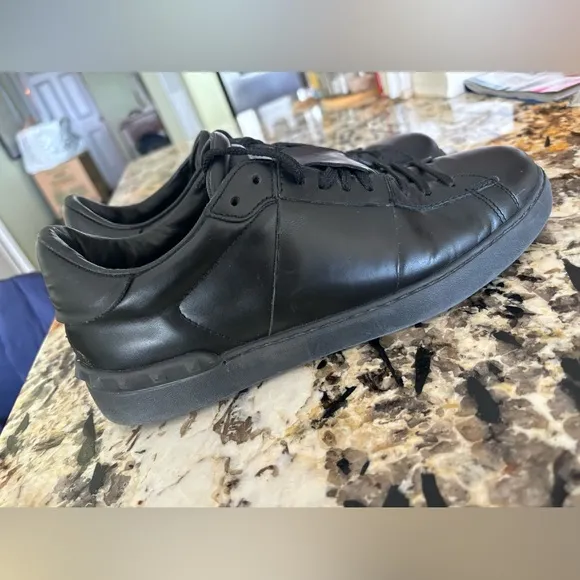 Valentino GARAVANI FACE UFO SNEAKERS IN BLACK Size 9