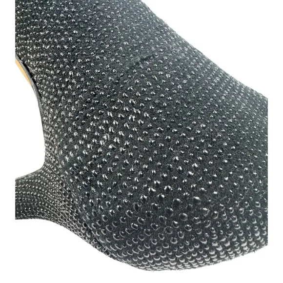 Van Eli Suede Leather Pumps Embossed Dots Pointed Round Toe Kitten Heel Size 4.5