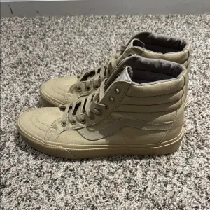 Vans Khaki Sk8 Hi Re High-Top Sneakers