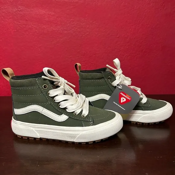 Vans Kids High-Top sk8-hi primaloft insulation Green and White size 12.5 NWT
