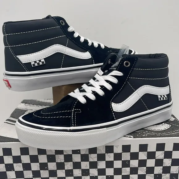 Vans Men’s Black White High-Top Sneakers Skate Grosso MidBlack/White/Emo Leathr