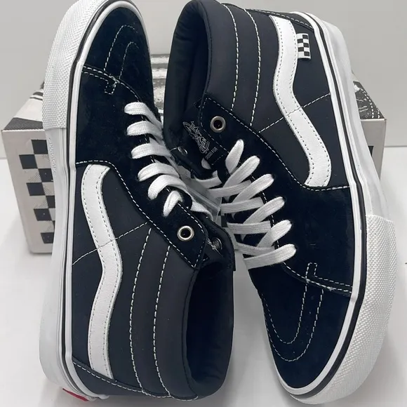 Vans Men’s Black White High-Top Sneakers Skate Grosso MidBlack/White/Emo Leathr