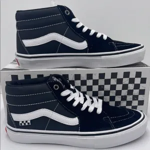 Vans Men’s Black White High-Top Sneakers Skate Grosso MidBlack/White/Emo Leathr