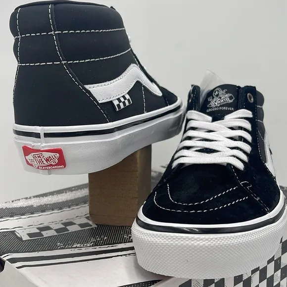 Vans Men’s Black White High-Top Sneakers Skate Grosso MidBlack/White/Emo Leathr