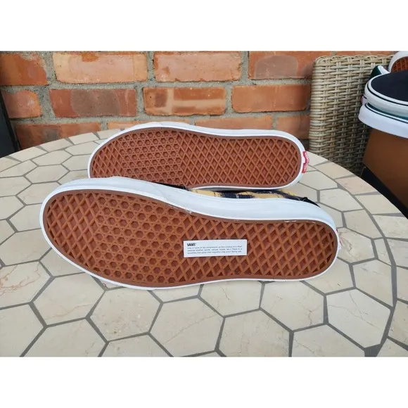 Vans Sk8-Hi Denim Stripes Sneaker Shoes Men's Size 11 NEW