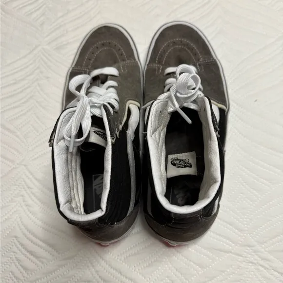 Vans SK8 High Bolt Men’s Grey &amp; Black Suede High Top Sneakers. Size 11.5