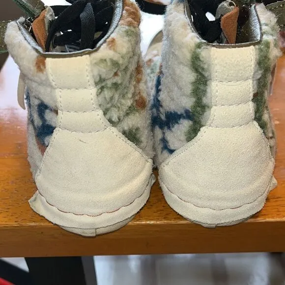 VANS SK8 HI REISSUE CAP MIXED TEXTILE ZIPPER FUR INDIAN WHITE SIZE 5/6.5