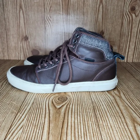 Vans Ultra Cush Leather High Top Sneakers‎ Size 8.5