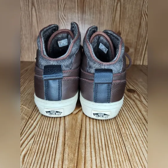 Vans Ultra Cush Leather High Top Sneakers‎ Size 8.5