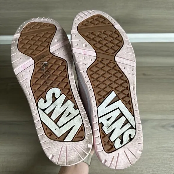 Vans Unisex Upland Chunky 90s Low-Top Y2K Sneakers Pink Suede Size‎ US:M9/W10.5