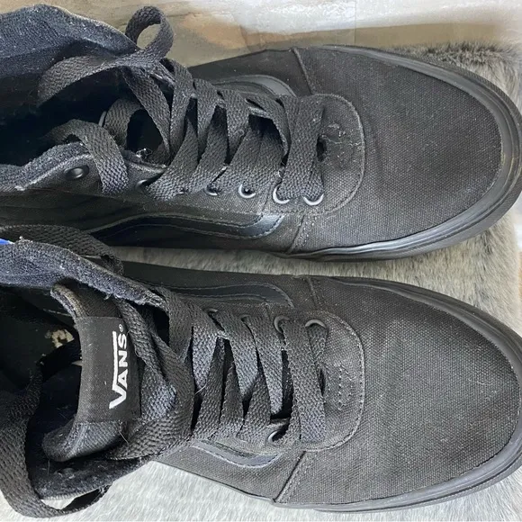 Vans Ward Black SK8 Hi Top Size 9.5