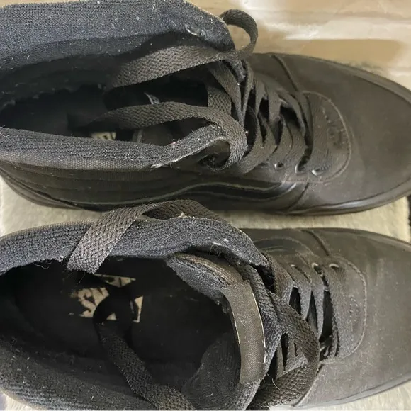 Vans Ward Black SK8 Hi Top Size 9.5
