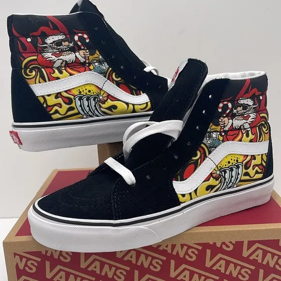 Vans WMNS High-Top Sneakers - Black and Red Sk8-HiSanta Flame BlackVN0A4BVTBLK