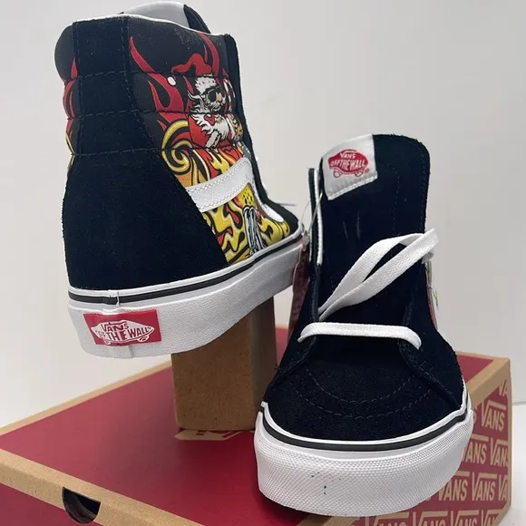 Vans WMNS High-Top Sneakers - Black and Red Sk8-HiSanta Flame BlackVN0A4BVTBLK