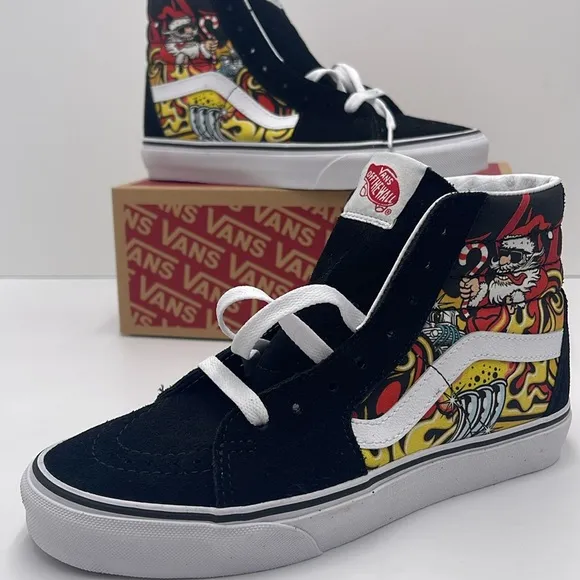 Vans WMNS High-Top Sneakers - Black and Red Sk8-HiSanta Flame BlackVN0A4BVTBLK