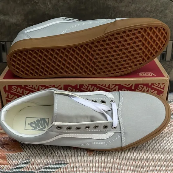 Vans WMNS Old Skool(Gum) High Rise/True WhtVN0A3WKT3ZC Sneakers
