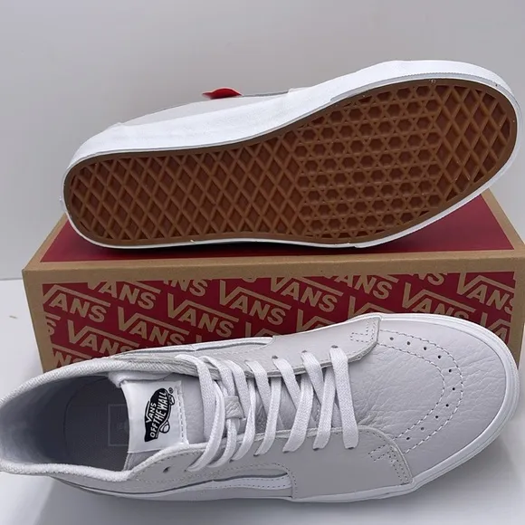 Vans WMNS White High-Top Sneakers Sk8-Hi TaperedLeather Nimbus Cloud
