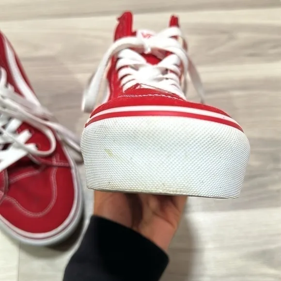 VANS Women’s Red/White Classic High-Top Sneakers Size 9