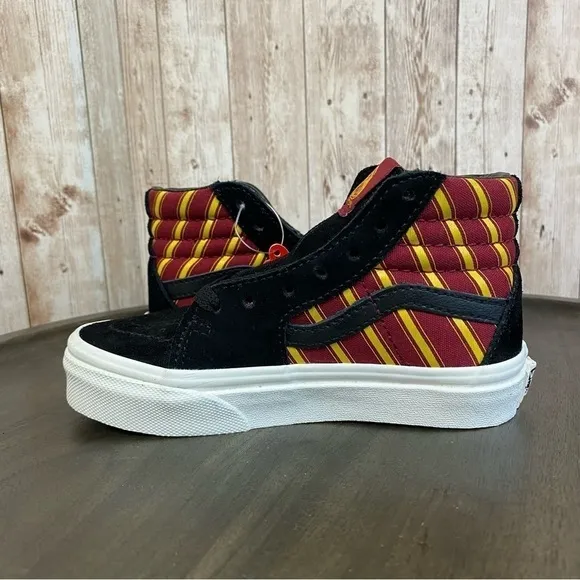 Vans x Harry Potter Sk8-Hi Gryffindor Sneakers Size 11 Kids