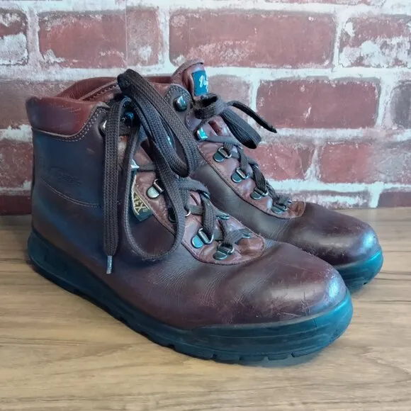 Vasque Boots Mens Size 8.5 Leather Work Boots Cowhide