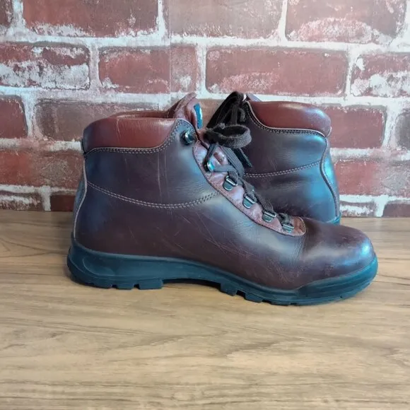 Vasque Boots Mens Size 8.5 Leather Work Boots Cowhide