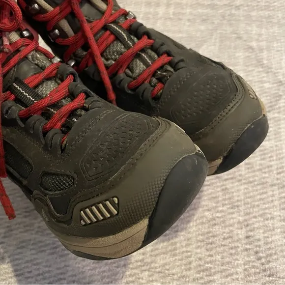 Vasque Kids Waterproof Boots Size 13