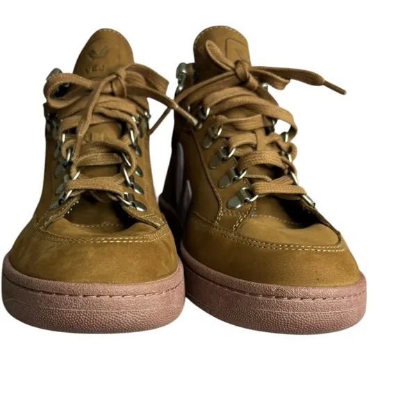 VEJA Nubuck Brown Lavender Roraima High Top Sneaker Size 8