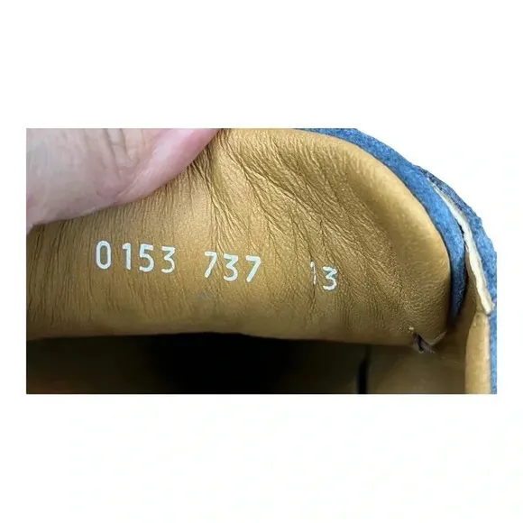VELLAPAIS DUBOCE SUEDE‎ SNEAKER NAVY &amp; RED LEATHER ACCENTS NEVER WORN SIZ…