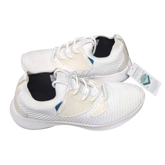 Vessi Everyday Move 2.0 Polar White Waterproof Dyma-Tex Knit Sneaker Womens 9