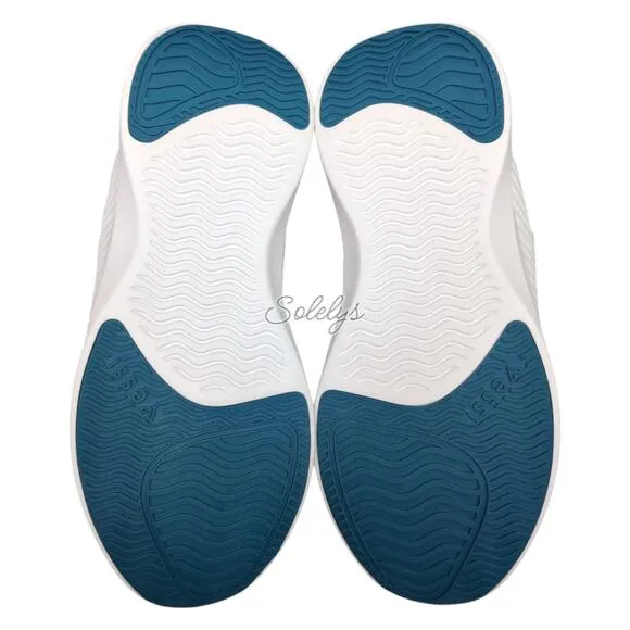 Vessi Everyday Move 2.0 Polar White Waterproof Dyma-Tex Knit Sneaker Womens 9