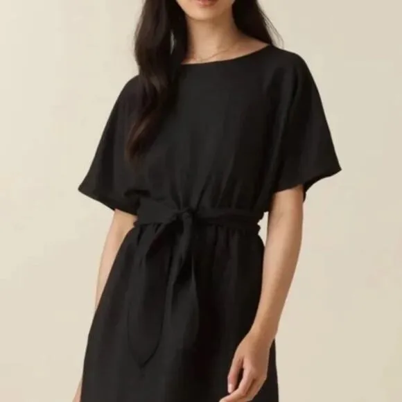 VETTA L The Convertible Wrap Mini Dress in black linen blend