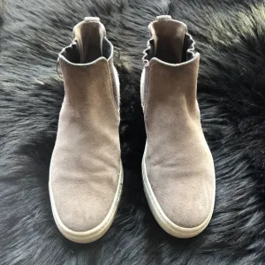 Vince &quot;Newlyn&quot; High Top Sneakers