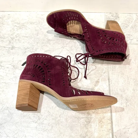 VINCE CAMUTO tarita ANKLE BOOTIES lace up BOOTS cut out heels womens 13 new plum