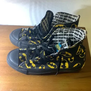 Vintage Converse Batman High Top Sneakers Size 4