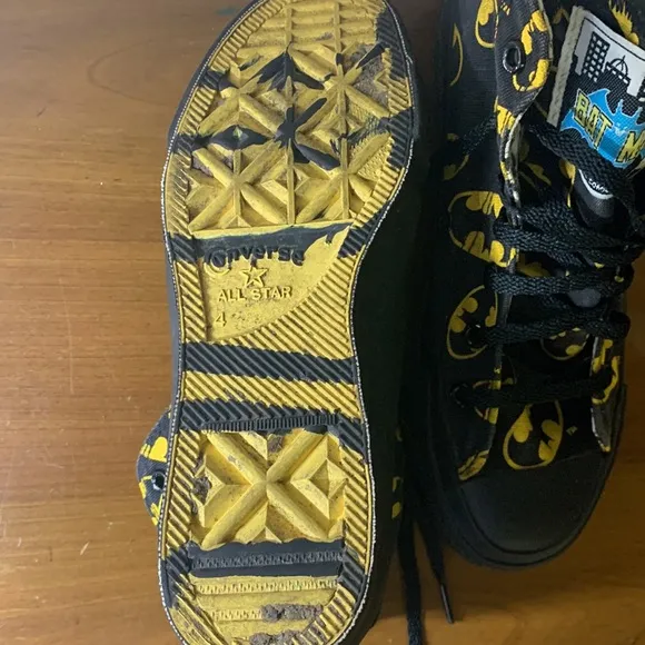 Vintage Converse Batman High Top Sneakers Size 4